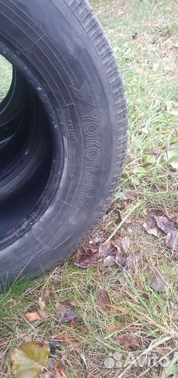 Yokohama IceGuard Stud IG65 215/65 R16