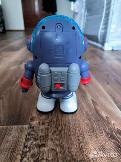 Интерактивная игрушка Утка космонавт робот