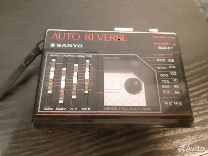 Кассетный плеер sanyo