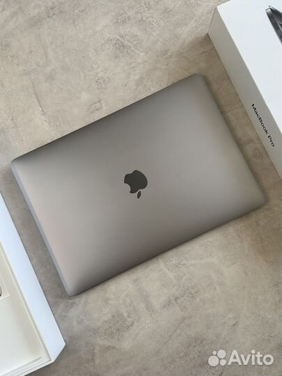 MacBook PRO 13 2017 i5 128GB (Ростест, Чек)