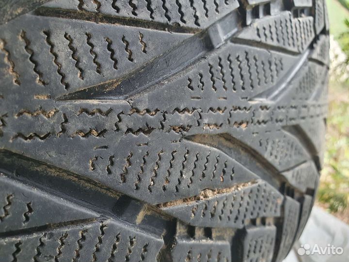 Nokian Tyres Hakkapeliitta R2 SUV 235/65 R17 108