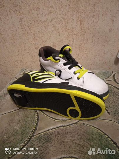 Кроссовки Heelys