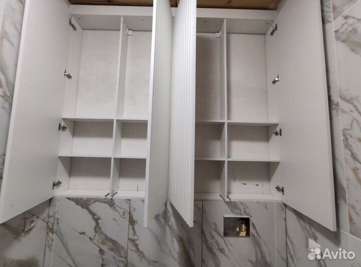 Тумбочка с зеркалом/тумбочка подвесная