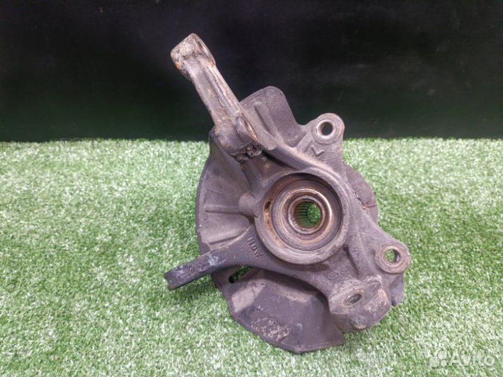 Кулак поворотный левый Kia Rio FB