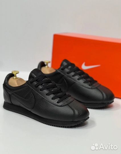 Кроссовки черные мужские nike