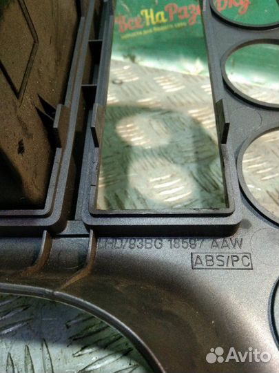 Накладка торпеды Ford Mondeo 1 лифтбек