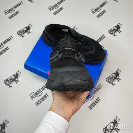 Оригинал 41 eu Adidas ozweego