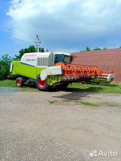 Уборка урожая комбайнами Claas