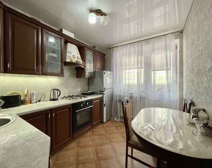 2-к. квартира, 54 м², 1/5 эт.