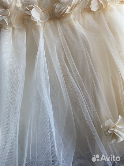 Платье нарядное для девочки 92