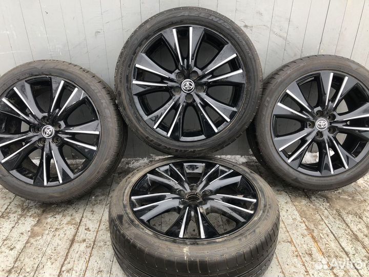 Броне-комплект оригинальных колес на Toyota R20