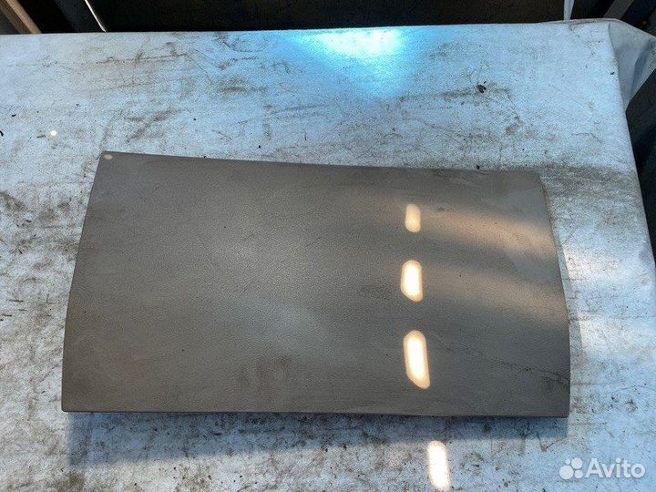 Дверца вещевого ящика Scania