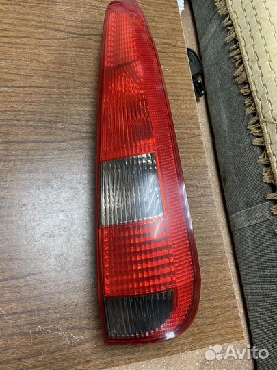 Фонарь задний правый Ford Fusion дорестайлинг