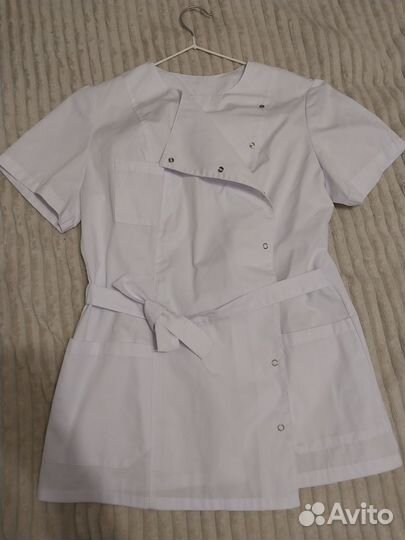 Медицинский костюм женский 46 размер