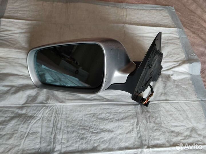 Зеркало заднего вида Audi A6 C5 левое/правое