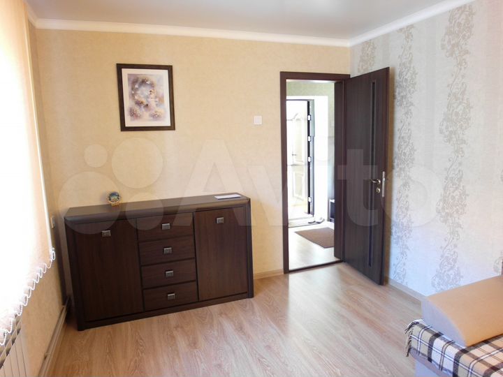 2-к. квартира, 50 м², 1/1 эт.