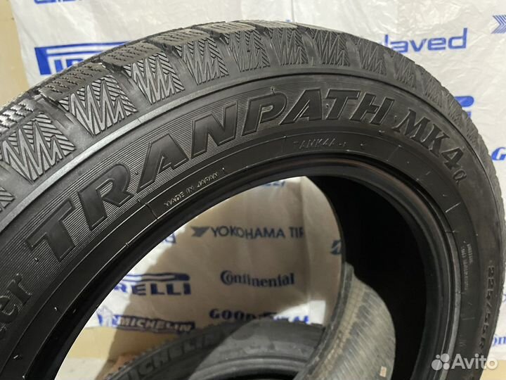 Toyo Winter Tranpath MK4a 225/55 R17