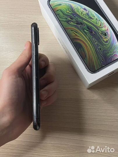 iPhone Xs, 64 ГБ