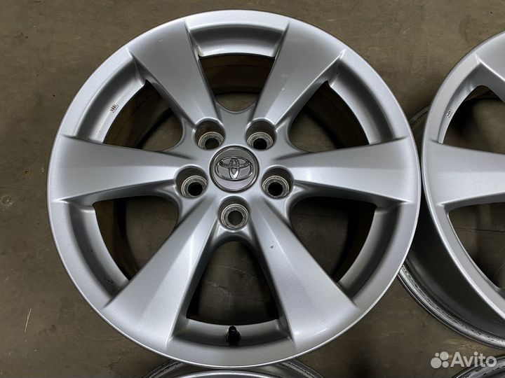 Диски Тойота 17 5х114,3 ET50 оригинал из Японии