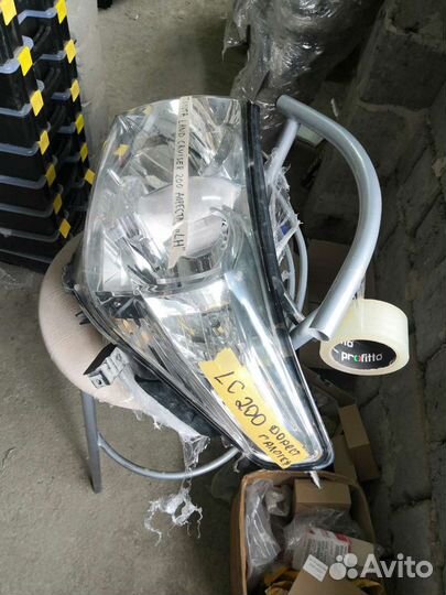 Toyota land cruiser 200 Фара левая галоген