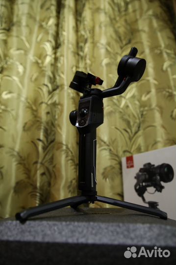 Стабилизатор для камеры Moza Aircross 2