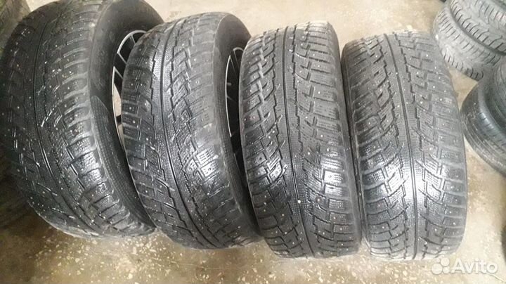 255/55 R18 Kumho I'Zen RV Stud KC16 Зима Литые R18