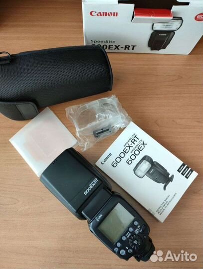 Новая вспышка Canon Speedlite 600-EX-RT и батар бл