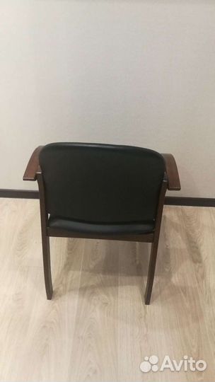 Компьютерный стул / кресло