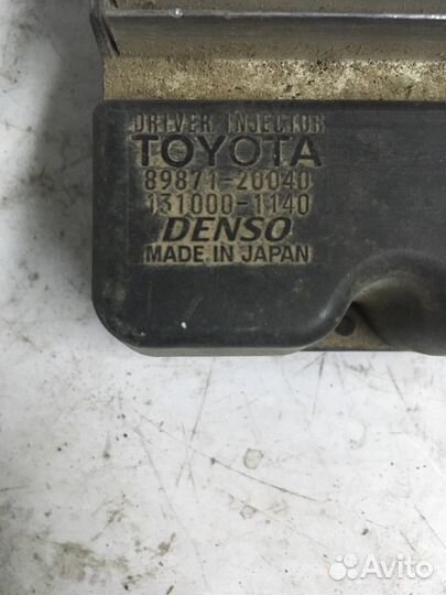 Блок управления форсунками Toyota Avensis