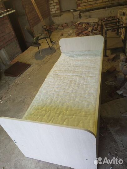 Детская кровать с матрасом бу