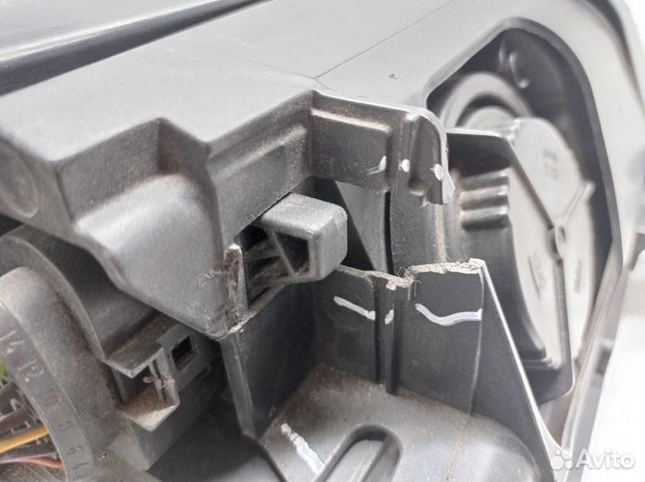 Фара левая Audi Q7