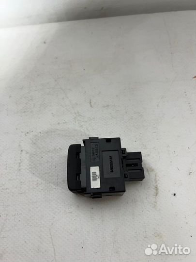 Кнопка системы стабилизации Infiniti G25 G35 G37