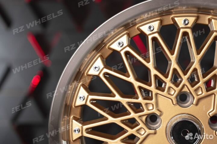 Диски SSR R17 5x114.3 Gold