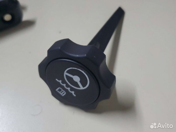 Крышка бачка гур Cruze