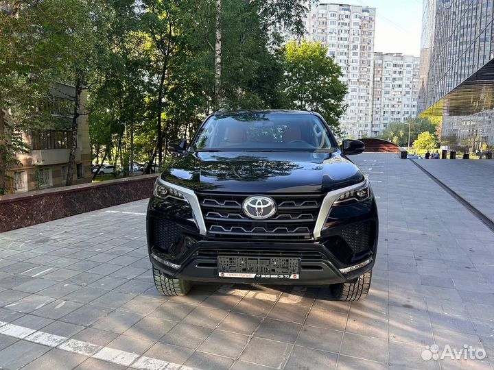 Toyota Fortuner 2.4 AT, 2023, 66 км