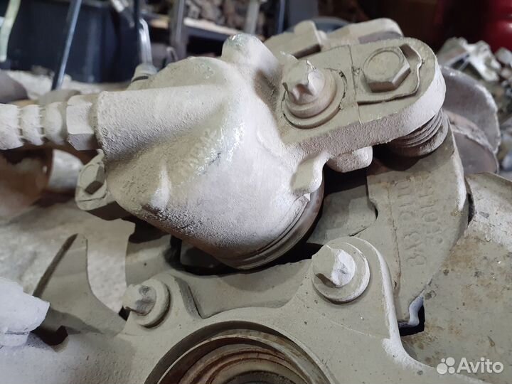 LADA Granta 1.6 суппорт левый.правый