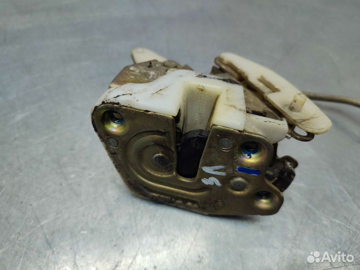 Замок двери Mitsubishi Libero CD5W 1998 г.в