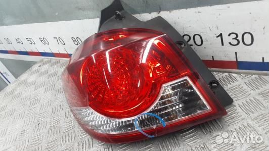 Фонарь задний левый chevrolet cruze J300 (BAD07MX0
