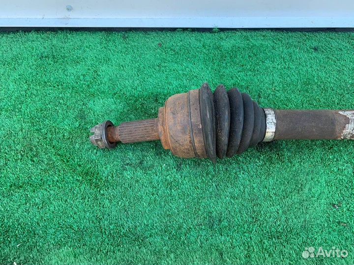 Полуось (привод) передняя правая R Renault Megane