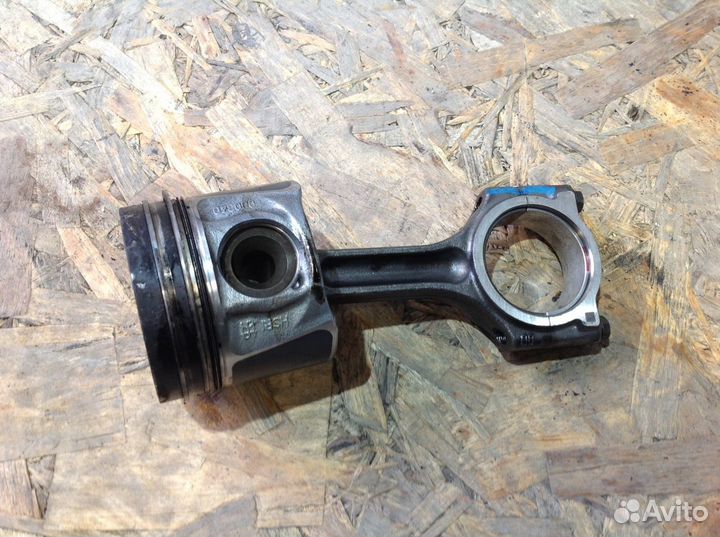 Поршень с шатуном Nissan X-Trail 3 (T32) 2014