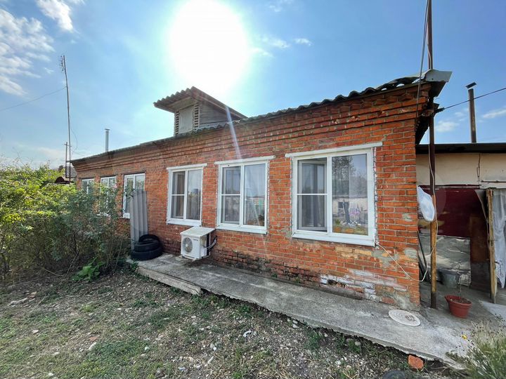 Дом 51,9 м² на участке 2 сот.