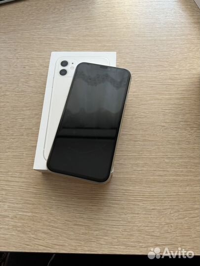 iPhone 11, 64 ГБ