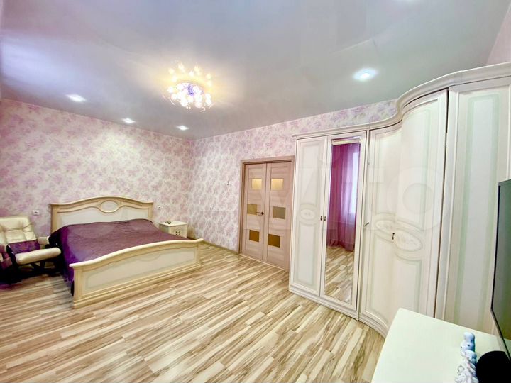 2-к. квартира, 70 м², 2/2 эт.