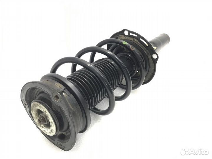 Стойка в сборе передняя левая Skoda Octavia 1.6