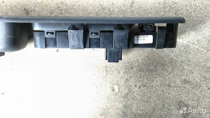 Кнопка (выключатель) Peugeot 307 96351625XT