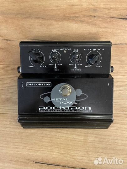 Гитарная педаль metal planet rocktron