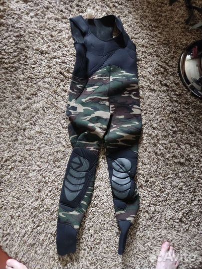 Гидрокостюм для подводной охоты 9мм