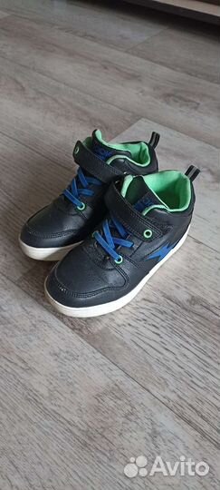Кроссовки детские