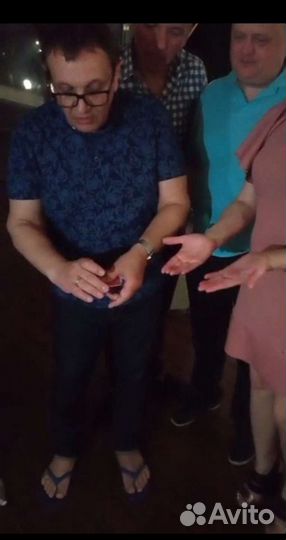 Фокусник (напёрсточник) из 90х