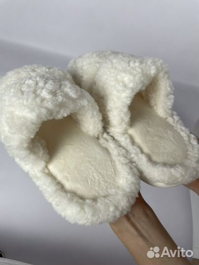 Женские домашние тапочки